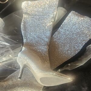 NEW NEVER WORN Elegant Silver Women's Boots